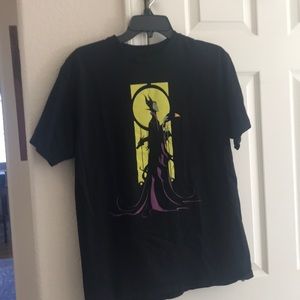 Large guys Disney T-shirt- magnificent